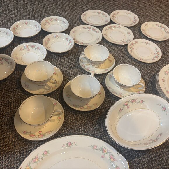 Homer Laughlin Georgian eggshell plates and cups